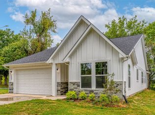 1321 W Moore St, Sherman, TX 75092