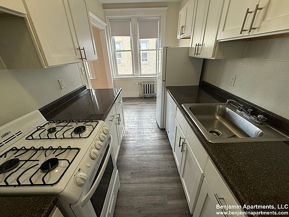 3rd image of 1171 Boylston St APT 25