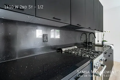 1410 W 2nd St #1/2 Photo 1
