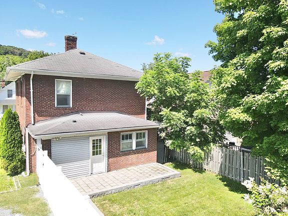 5th image of 115 Reynolds Ave