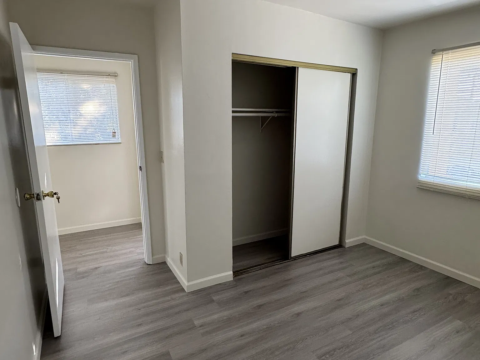 3 bed, 1000 sqft, $3,150 — Photo 4
