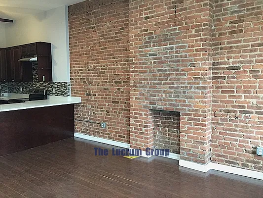 Rented by Lucrum Group | media 11