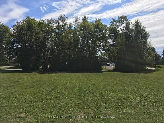 3rd image of 81 Bayshore Dr