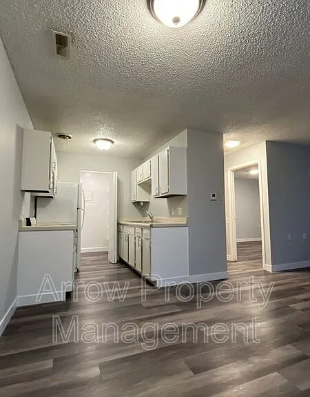 11141 N 137th St #51 — Photo 5