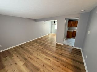 8325 Castle Farms Rd, Indianapolis, IN 46256