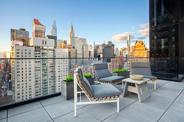 Sold by Corcoran | media 10