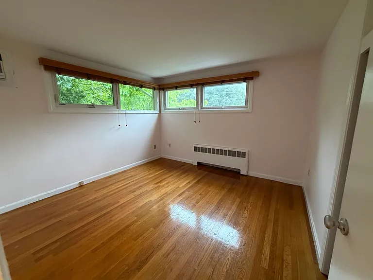 28 Whipple Rd — Photo 11