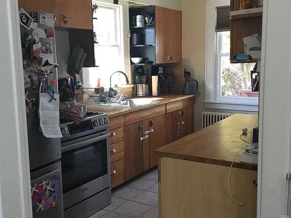 2nd image of 87 Bayberry Dr