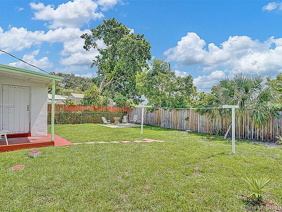 5th image of 14261 NW 23rd Ct