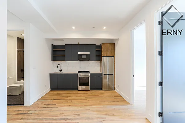 Rented by ERNY LLC | media 30