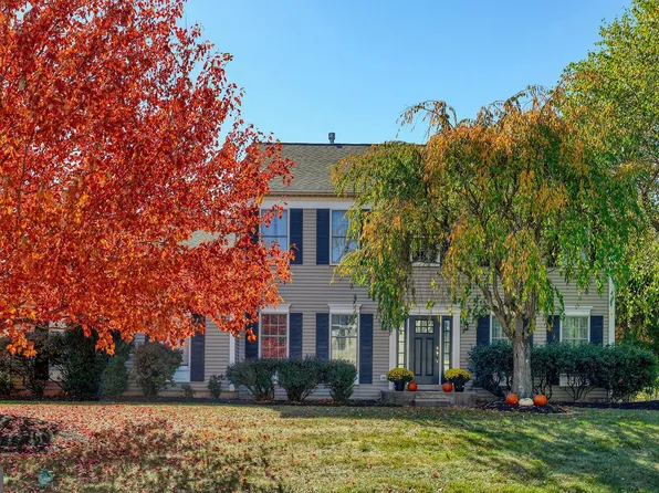 4018 Hunt Dr, Doylestown, PA 18902