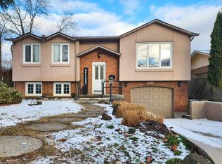 2828 Lalemant Rd, Niagara Falls, ON L2J3Z4