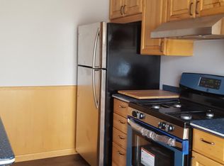 1565 Burton Ct APT D, Aurora, IL 60505