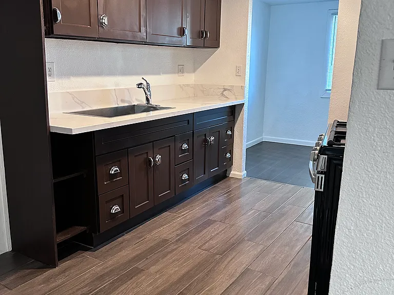 23510 W Ellis Ave — Photo 4