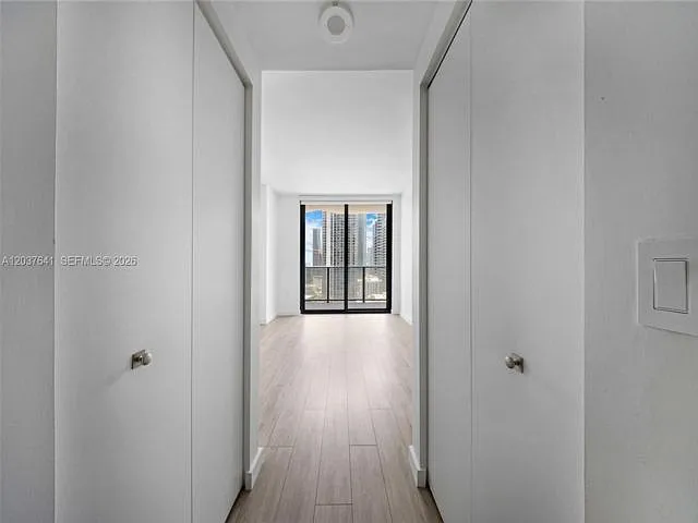 45 SW 9th St #2305 — Photo 7