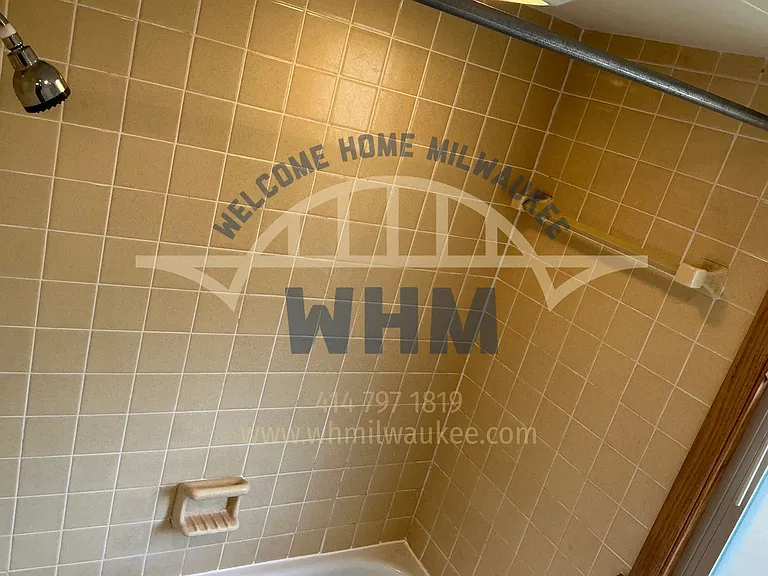 7313 Harwood Ave — Photo 10