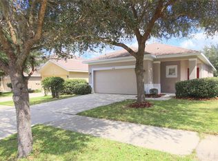10418 Avelar Ridge Dr, Riverview, FL 33578
