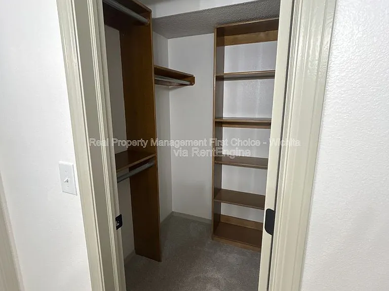 1823 S Shiloh St — Photo 19