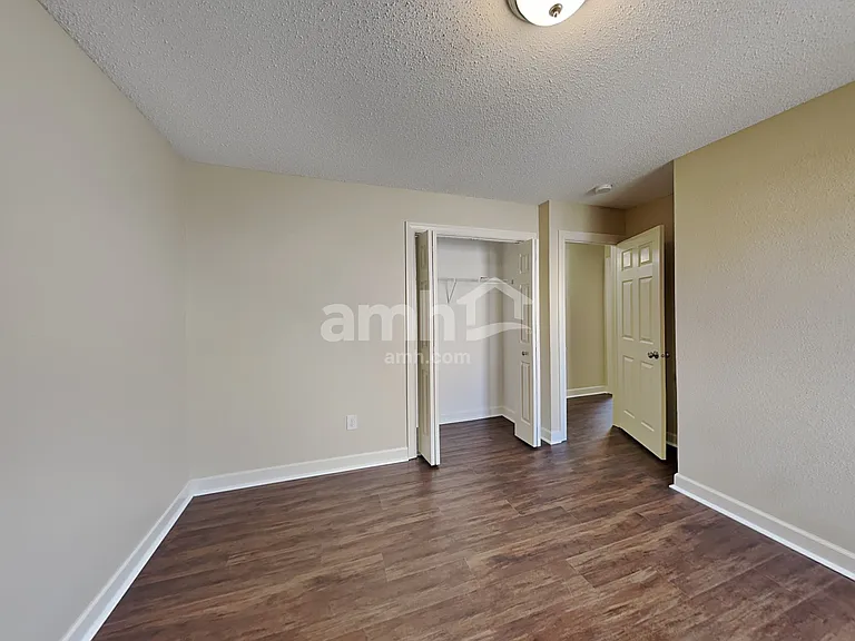 9734 Lomax Dr — Photo 11