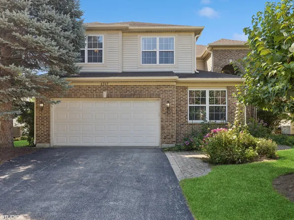 4747 W Pebble Beach Dr, Wadsworth, IL 60083