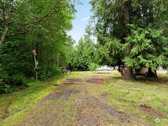 4th image of 13114 18th Avenue NW