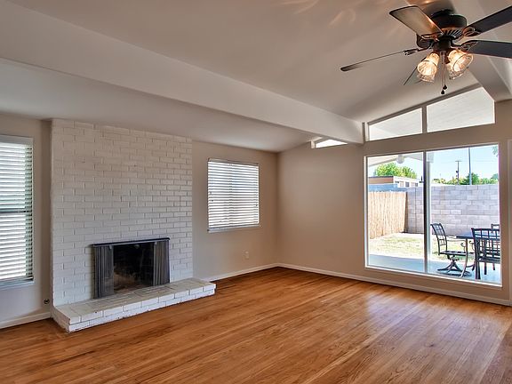 4th image of 2745 Los Amigos Dr