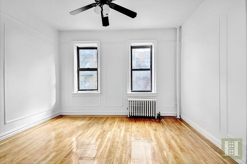 2nd image of 1015 Summit Ave APT 4C