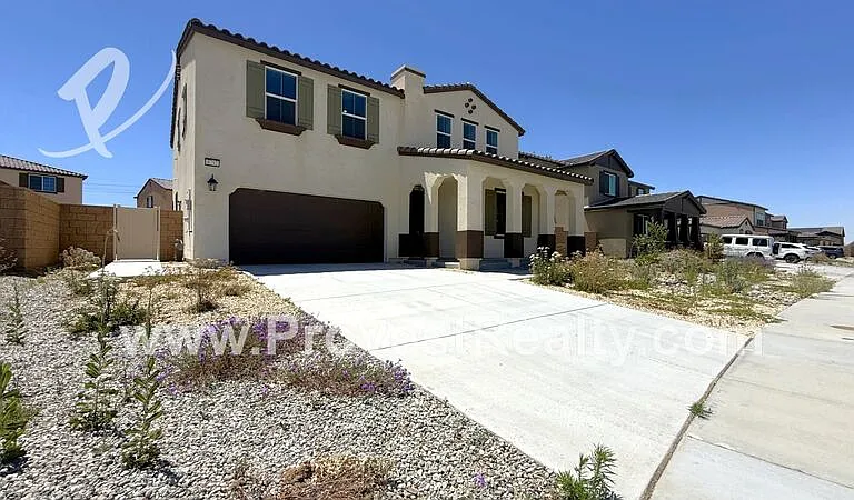 8792 Newcastle Ave — Photo 2