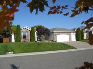 226 Hartwood St, Richland, WA 99352