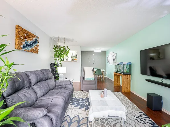 3411 Springfield Dr #222, Richmond, BC V7E 1Z1