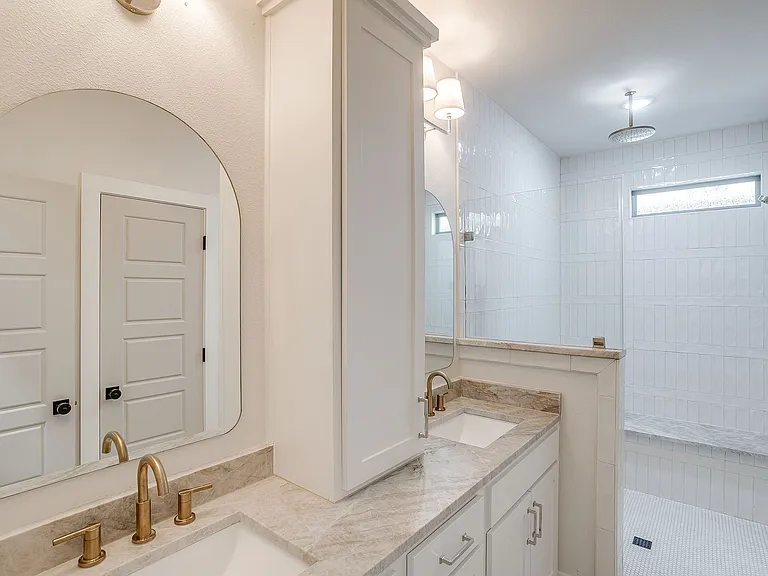 2820 Weisenberger St #102 — Photo 23
