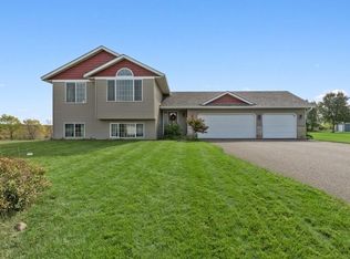 10439 263rd Ave NW, Zimmerman, MN 55398