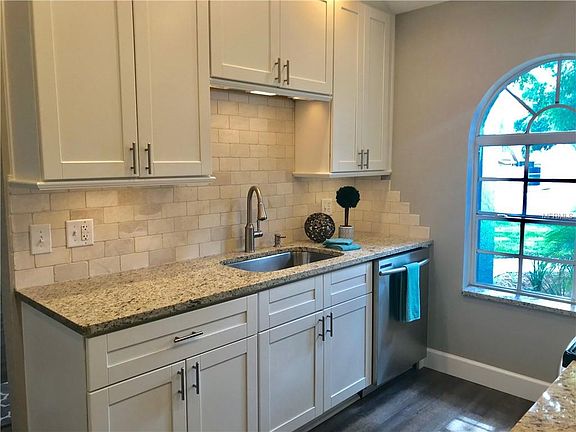 5th image of 4614 Canterbury Dr