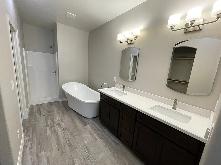 344 E Orchid St — Photo 17