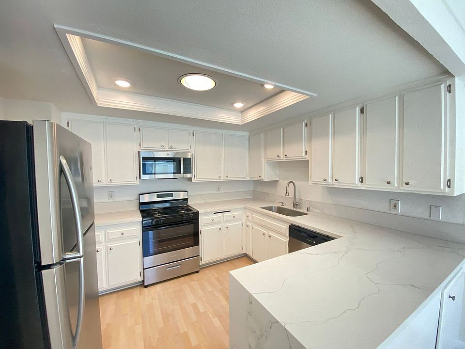 1st image of 620 Kumquat Way