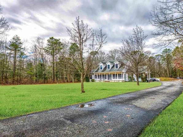 7 Arbutus Ct, Cape May Court House, NJ 08210