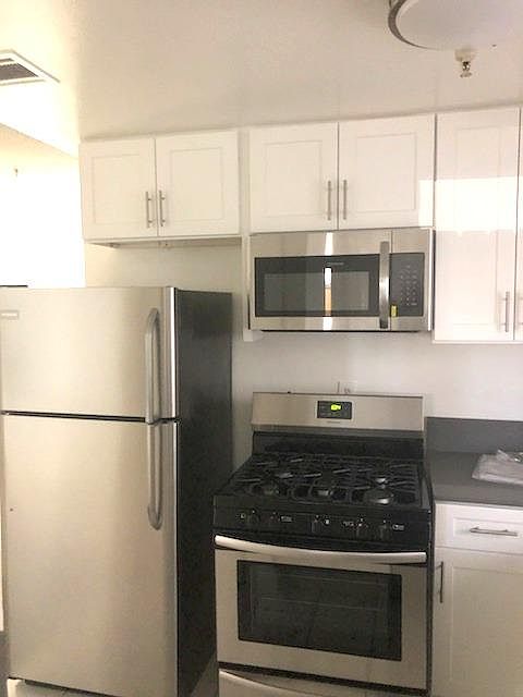 1st image of 1735 Peyton Ave #271
