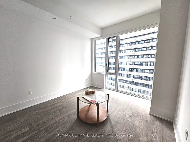 470 Front St W #1303 — Photo 4