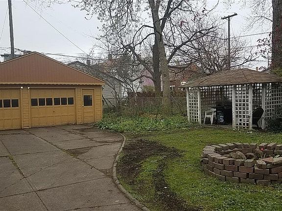 2nd image of 3874 Washington Park Blvd