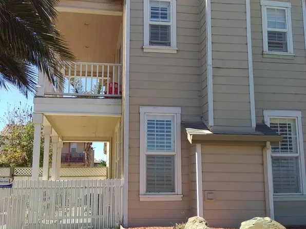 206 Oak Ave, Greenfield, CA 93927