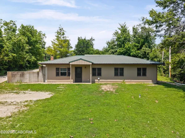 20400 N Mount Pleasant Rd, Hartsburg, MO 65039