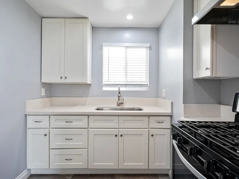 16505 Prairie Ave #16509 — Photo 4