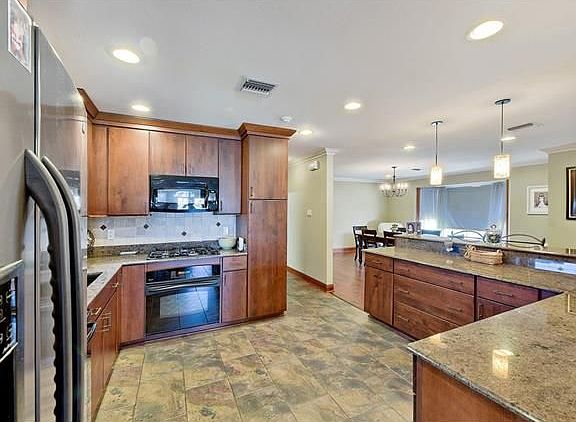 2nd image of 2605 Golden Dr
