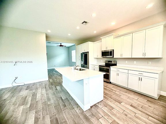 4th image of 5966 Buttonbush Dr