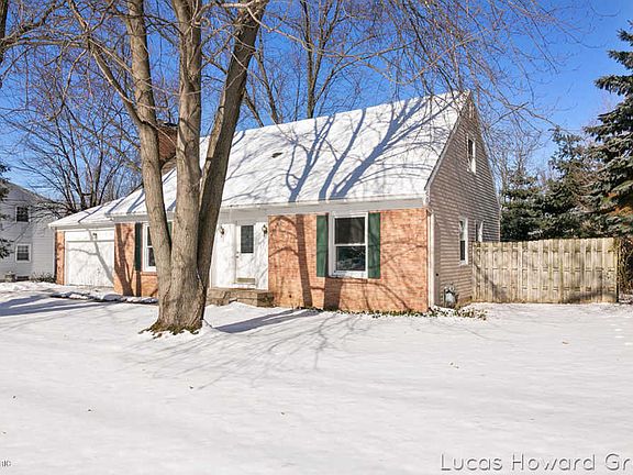 2nd image of 1629 Bridle Creek Dr SE