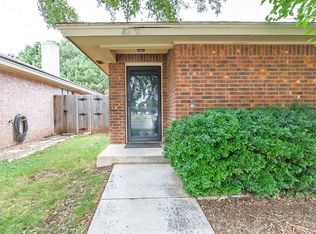 8230 Raleigh Ave, Lubbock, TX 79424