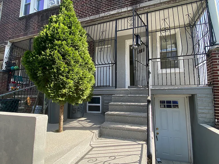 198 Saber St #2 — Photo 2