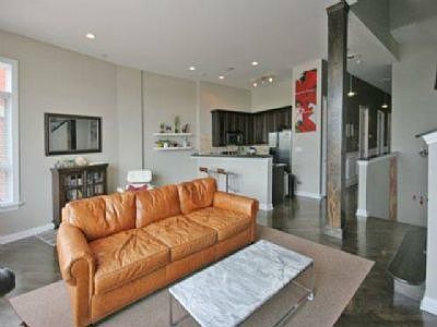 1st image of 2522 W Chicago Ave APT 1
