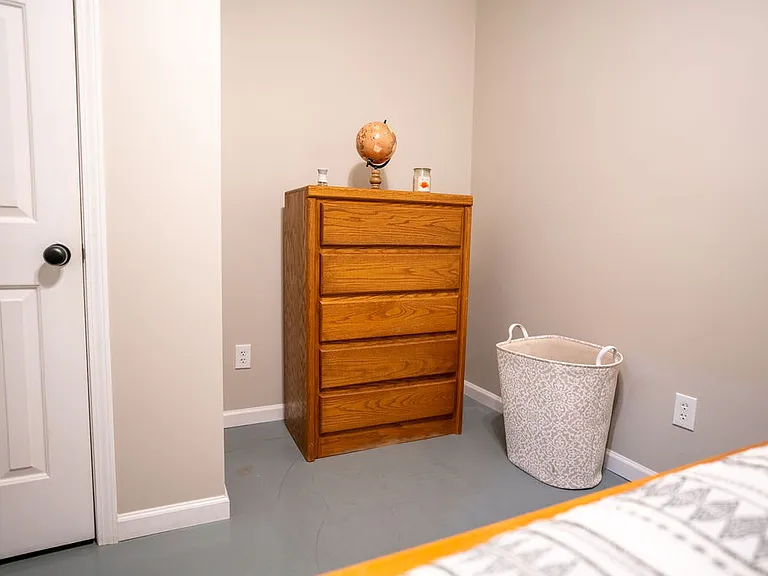 80 Adrians Ln #BASEMENT — Photo 37