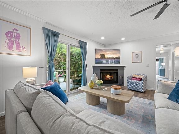 5th image of 3105 Pinehurst Ln